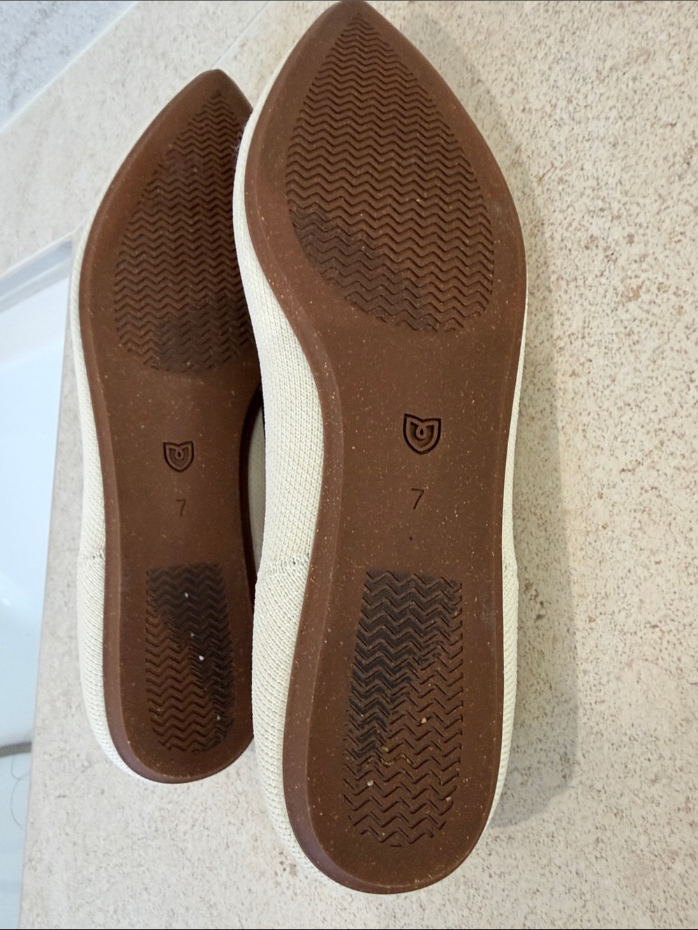 Rothy's Cream Pointed Mary Jane Flats with Black Strap Size 7 Basics Neutrals - Picture 7 of 8
